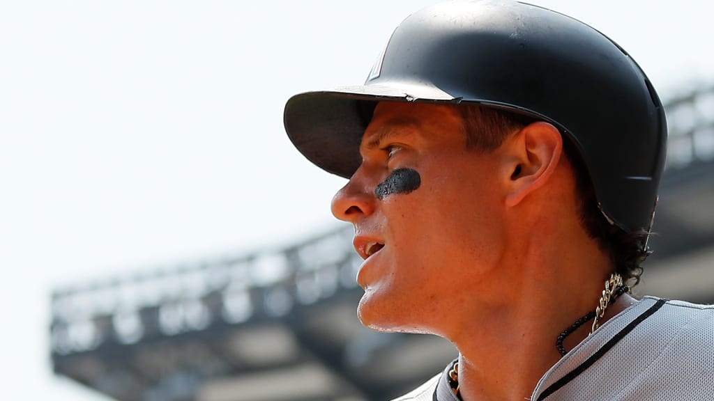 Nationals sign Derek Dietrich to minor league deal - The