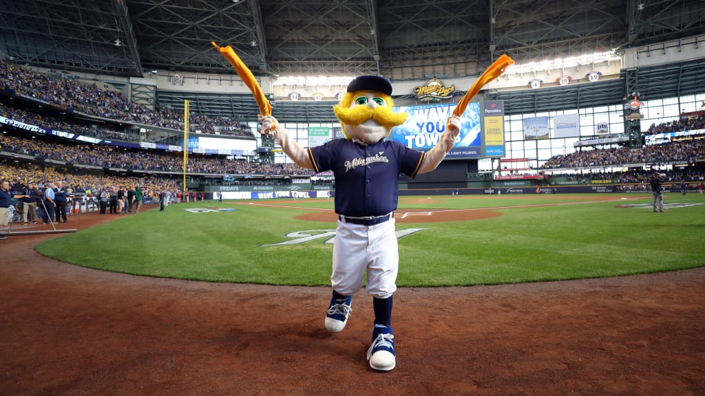 THIS DAY IN SPORTS HISTORY: Rangers accuse Bernie Brewer of stealing signs