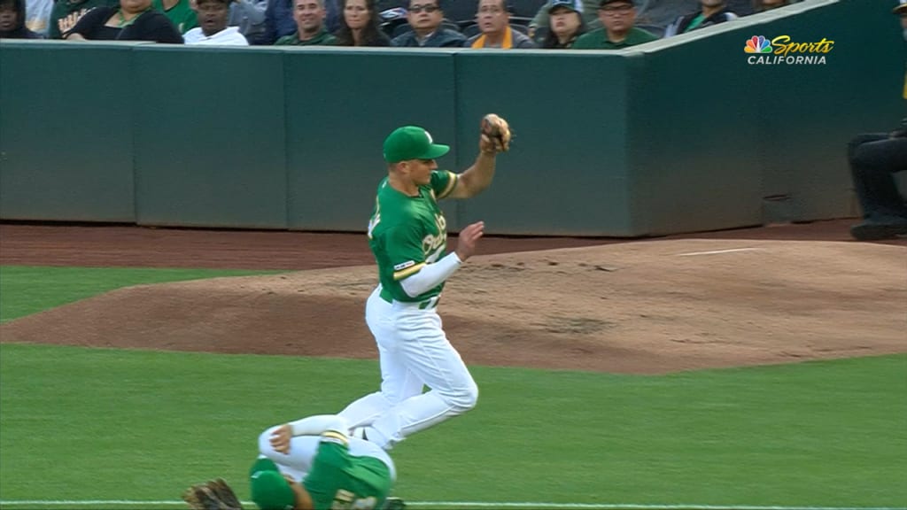 A's Matt Chapman leaves game after fouling ball off shin, likely out Sunday