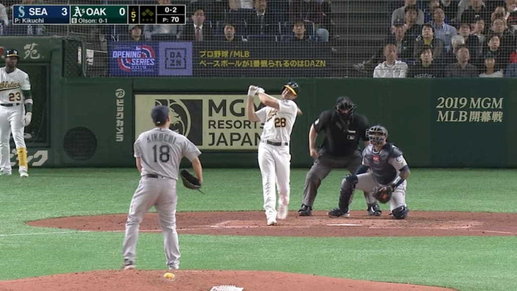 Olson tweaks hand during swing