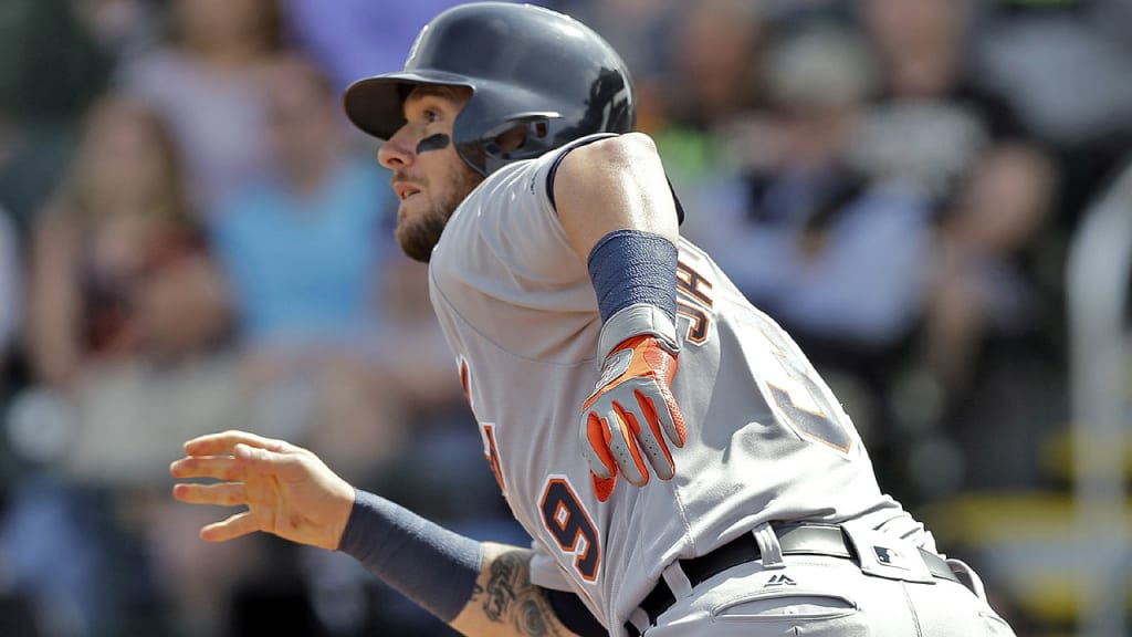 Jarrod Saltalamacchia: "Detroit's always a team that finds a way to win, and I wanted to be a part of that." (AP)