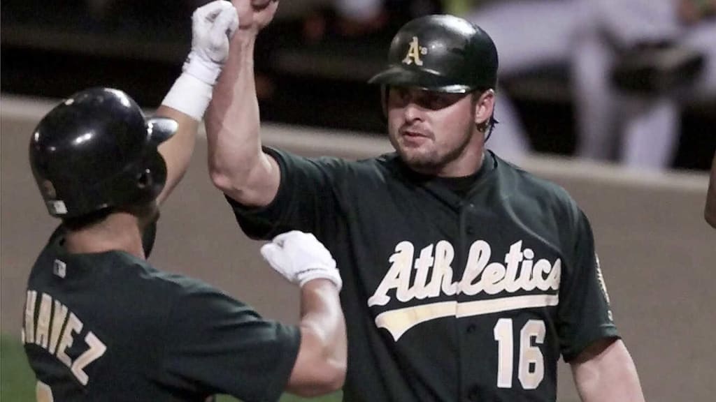 Former A's Eric Chavez and Jason Giambi new names on this year's Hall of  Fame ballot – Daily Democrat