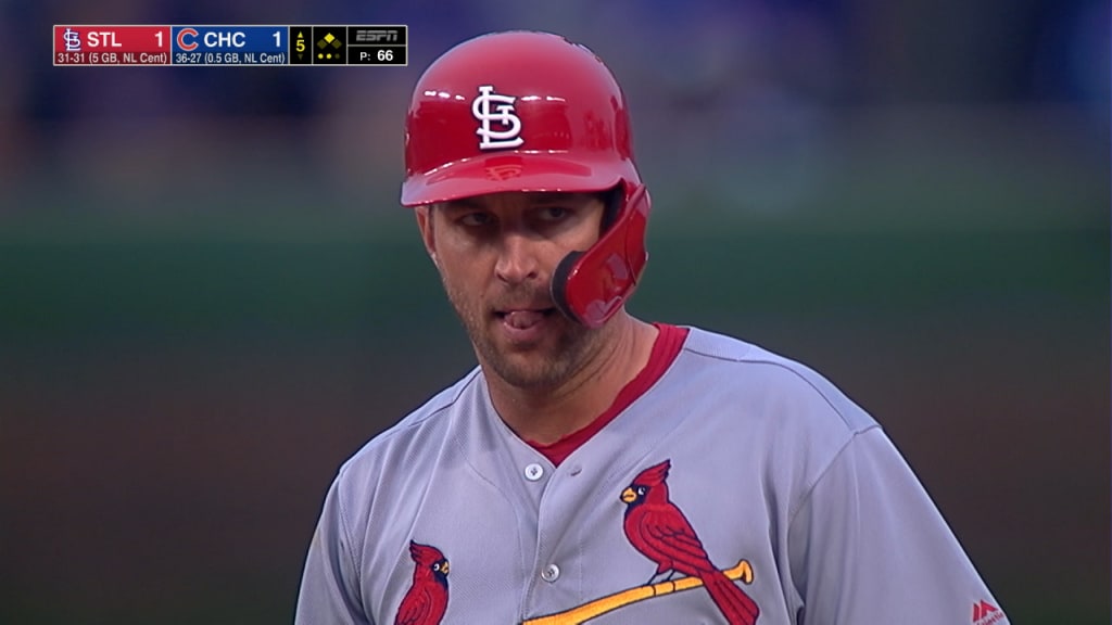 Wainwright laces a double