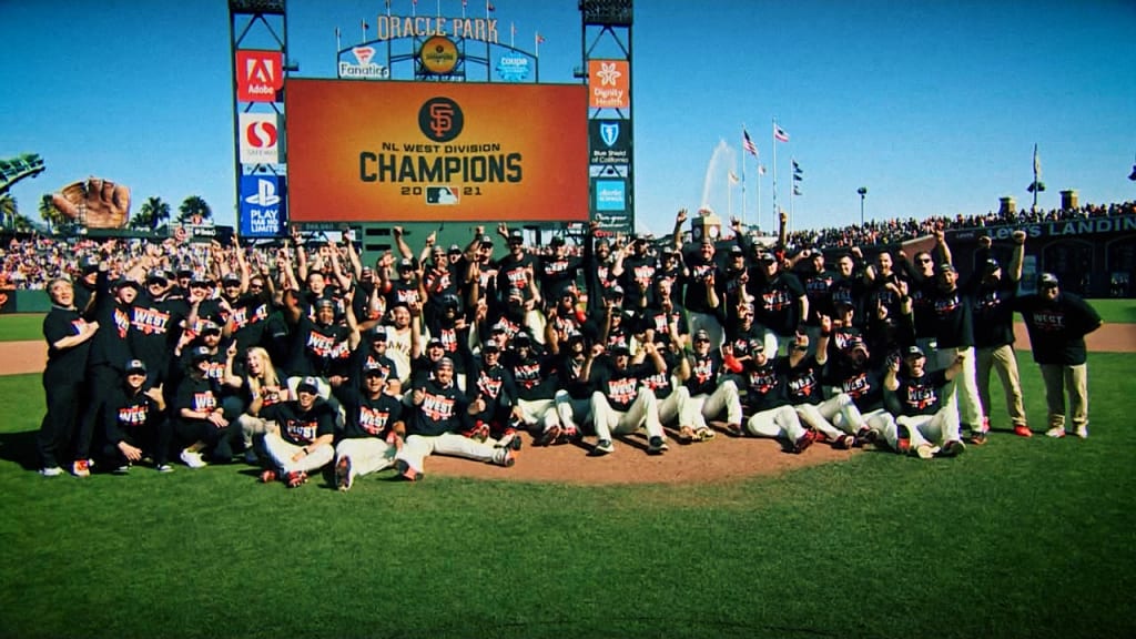 SF Giants clinch NL playoff spot with win over Padres