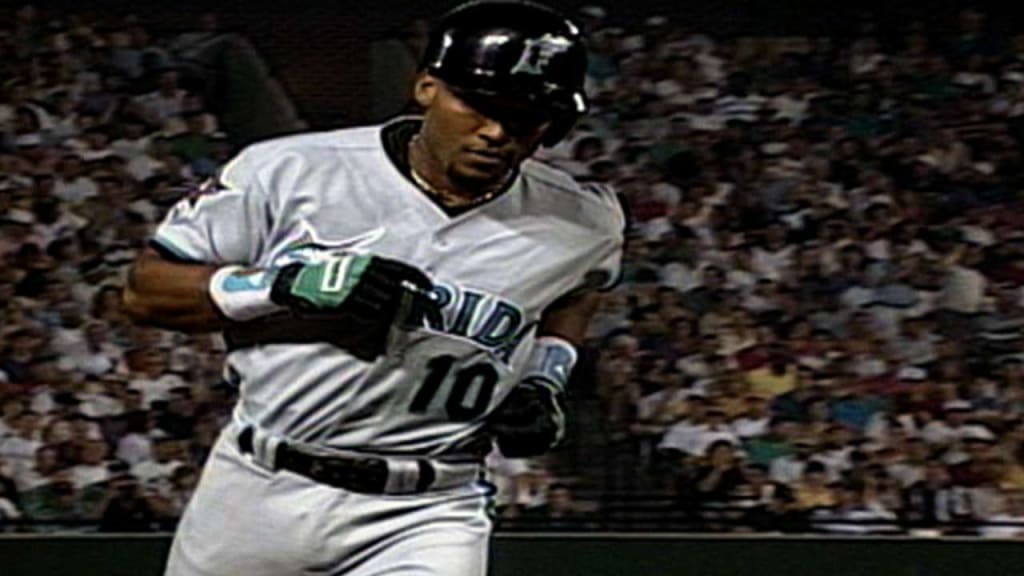 The awesome evolution of Gary Sheffield's ICONIC swing! 