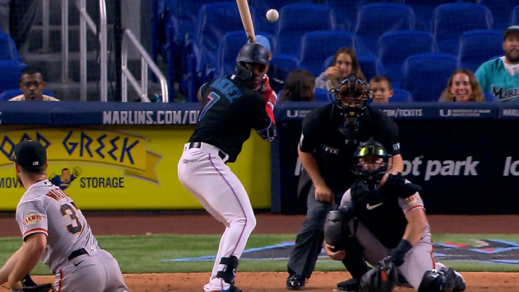 Marlins win in throwbacks again, get first walk-off of the season