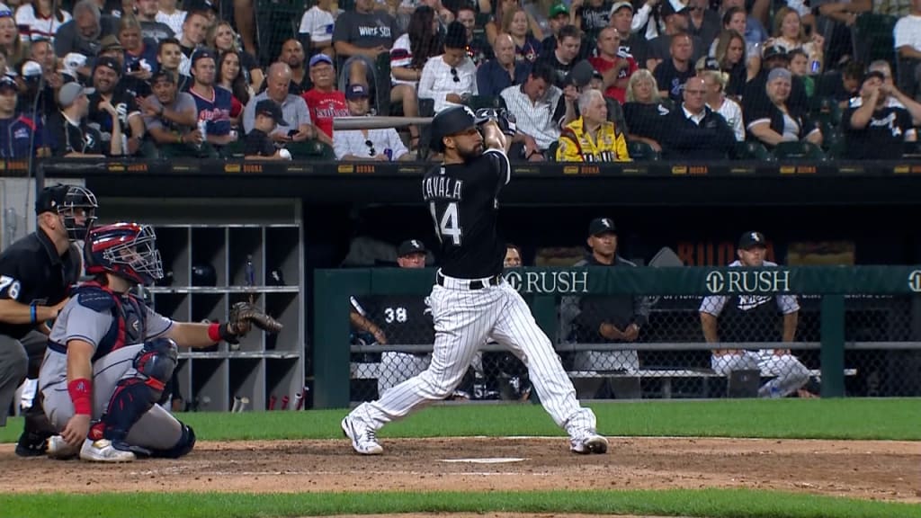 Chicago White Sox on X: Did Seby Zavala just defy the laws of physics? 😱   / X