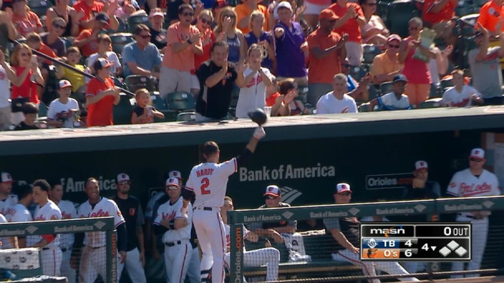 Orioles agree to terms with J.J. Hardy on a three-year extension