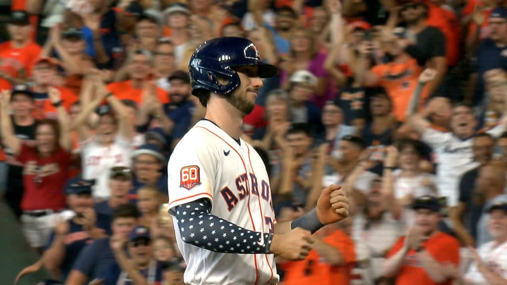 Yordan Alvarez' walk-off homer completes Astros' comeback in Game 1 of ALDS