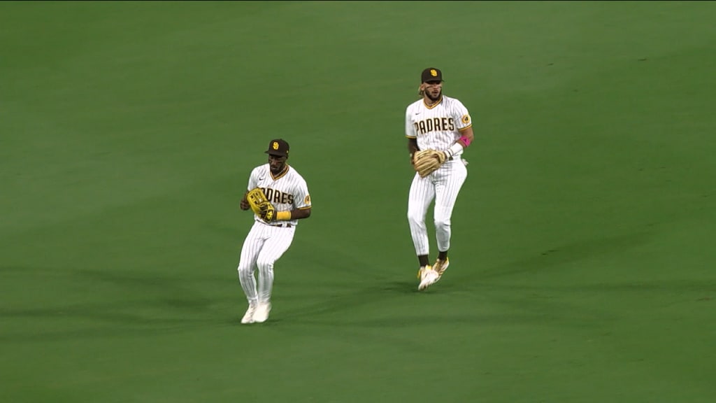 Tatis Jr. moving to outfield?