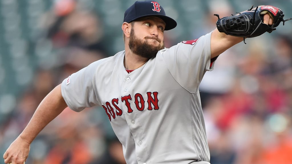 Pitcher Josh Smith recalled by Red Sox