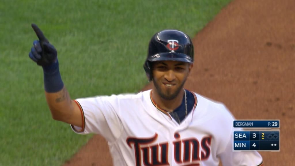 Cleveland Indians Francisco Lindor waves the Puerto Rico flag