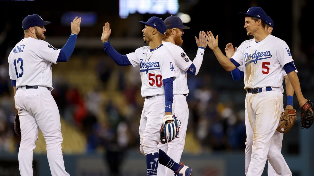 M.L.B. Postseason: How the Dodgers Beat the Cardinals in the N.L. Wild-Card  Game - The New York Times