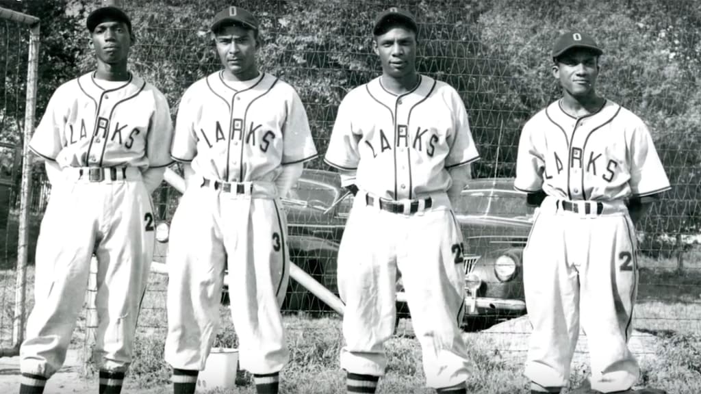 Oakland Larks Negro League Baseball Logo Vintage Designed 2 -  Hong Kong