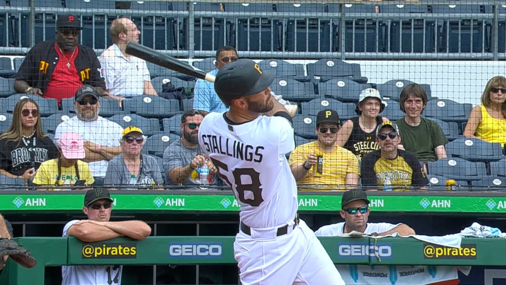 Pirates, Padres hope rain stays away 