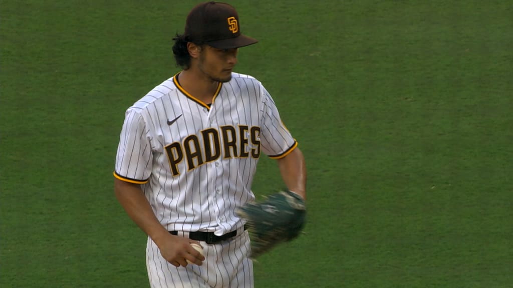 Yu Darvish fans six batters