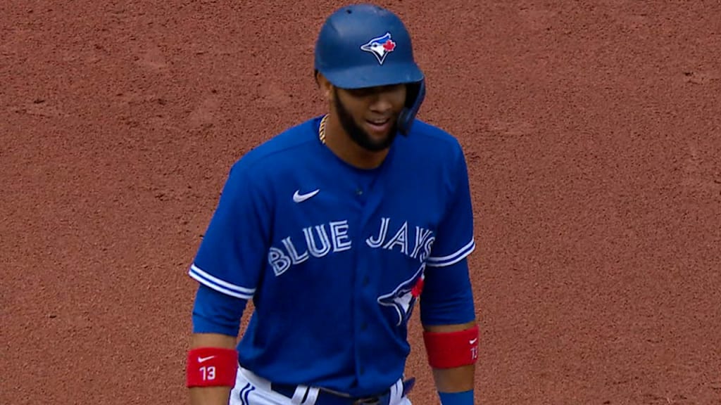 Blue Jays rout stumbling Pirates to complete sweep