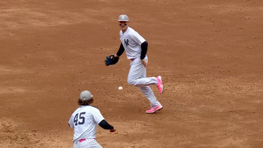 Gleyber Torres hits walk-off homer vs. Rangers