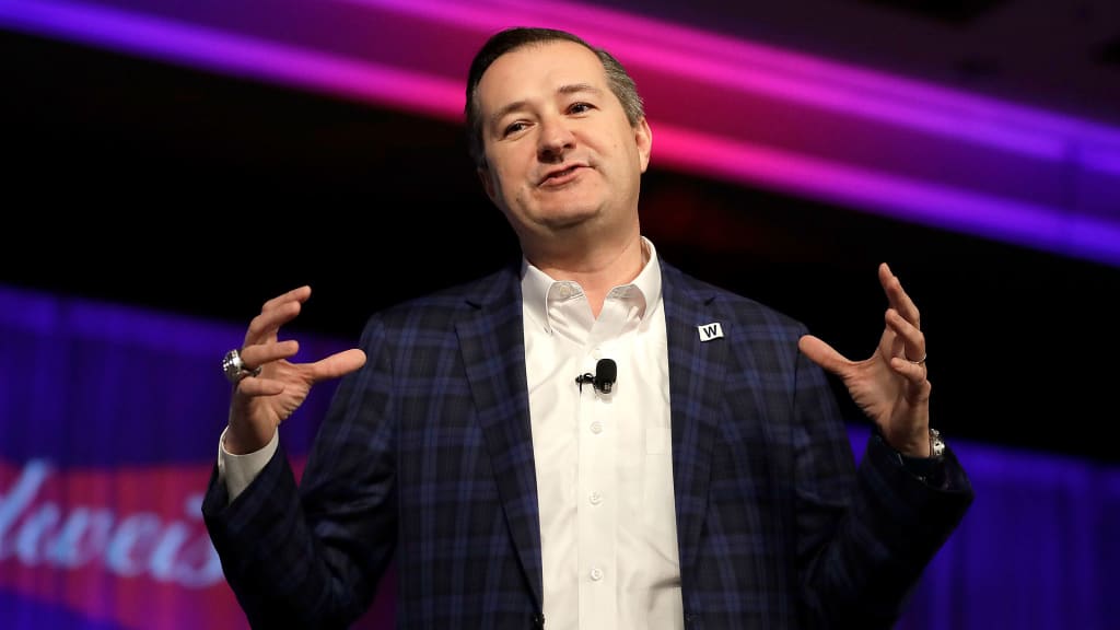 Cubs chairman Tom Ricketts talks to the crowd during the Cubs' annual convention Friday, Jan. 12, 2018, in Chicago.