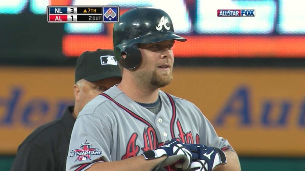 Braves catcher Brian McCann announces retirement after 15-year MLB