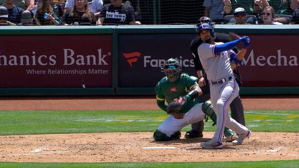 Heim suena un grand slam, Rangers vencen 10-4 a Azulejos