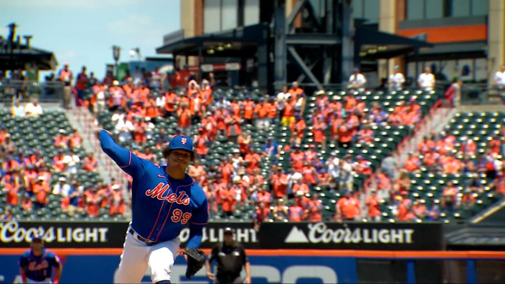 Mic Caught Mets' Guillorme Asking for a Home Run for the Funniest