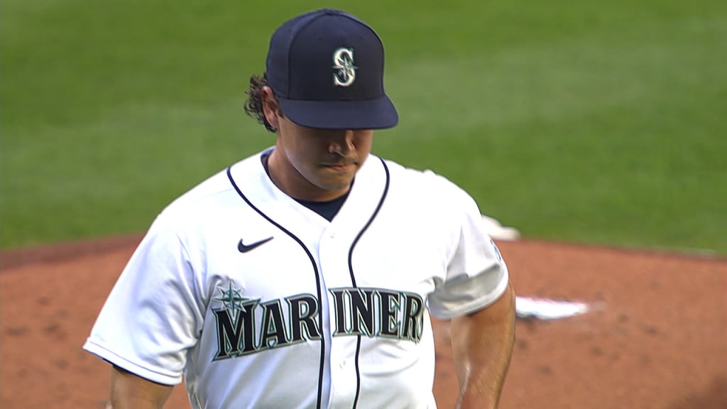 Marco Gonzales whiffs Jed Lowrie