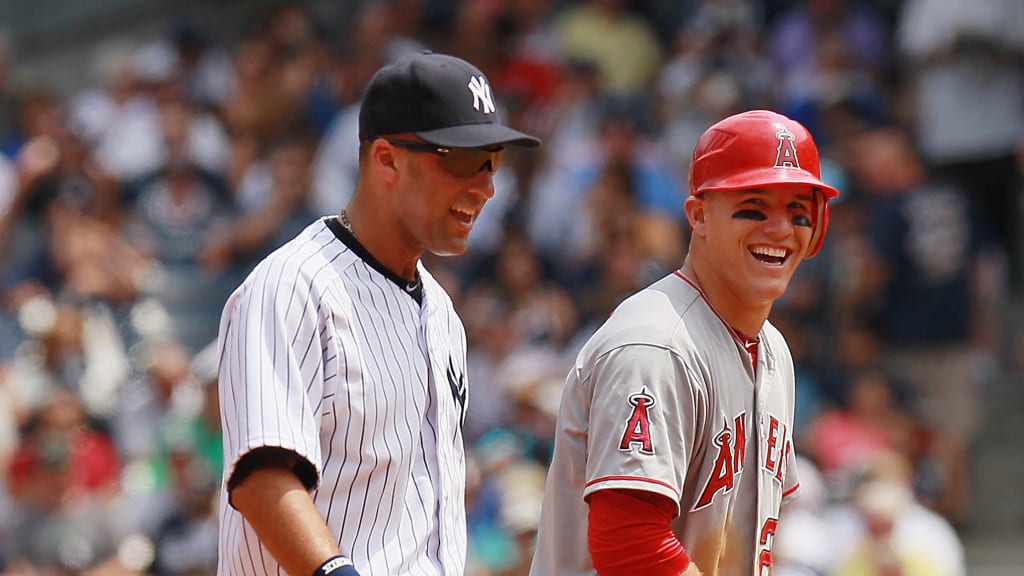 Derek Jeter, Mike Trout earn applause in MLB All-Star Game