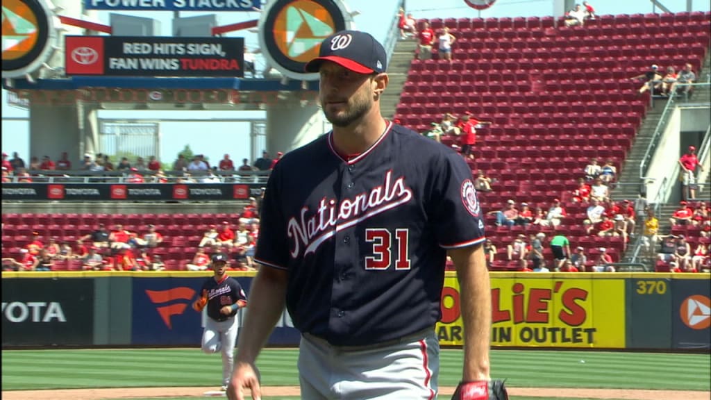 Scherzer fans 15 in 8 frames