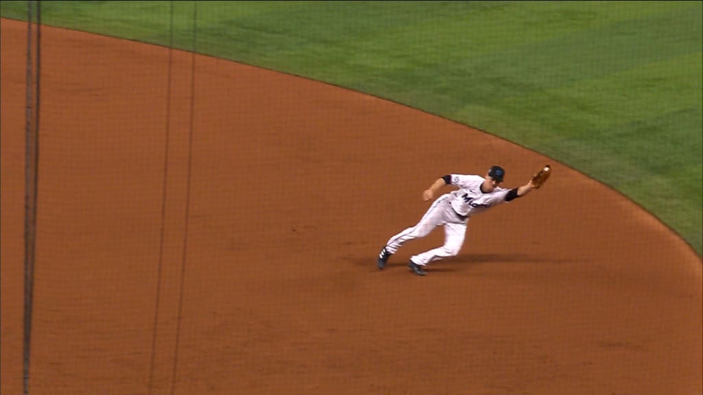 Joey Wendle starts a great DP