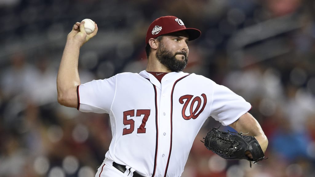 Washington Nationals starting pitcher Tanner Roark delivers a pitch during a baseball game against the St. Louis Cardinals, Wednesday, Sept. 5, 2018, in Washington. (AP Photo/Nick Wass)