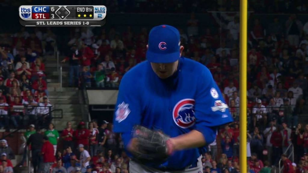 Cubs 5 Marlins 0. Kyle Hendricks can't do a straight line. (gif