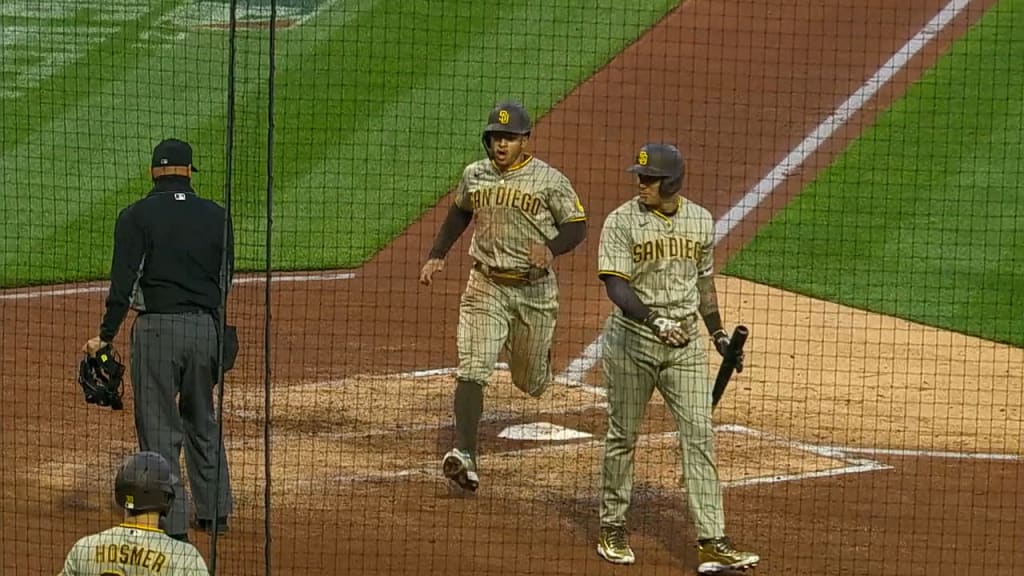 Grisham scores on Kuhl wild pitch