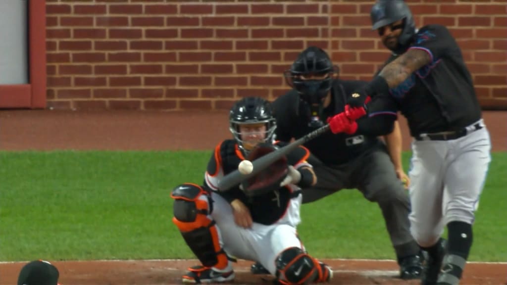 Jonathan Villar's leadoff homer