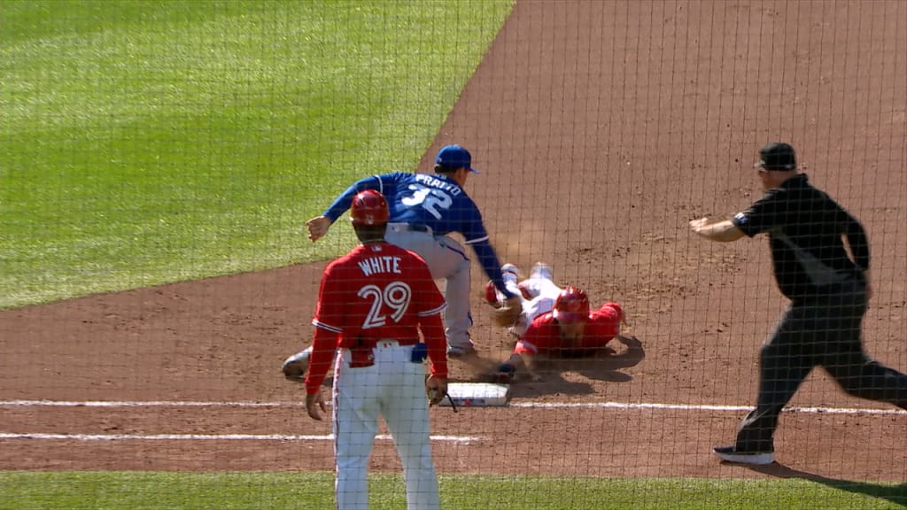 Vladimir Guerrero Jr., Teoscar Hernández rally Blue Jays