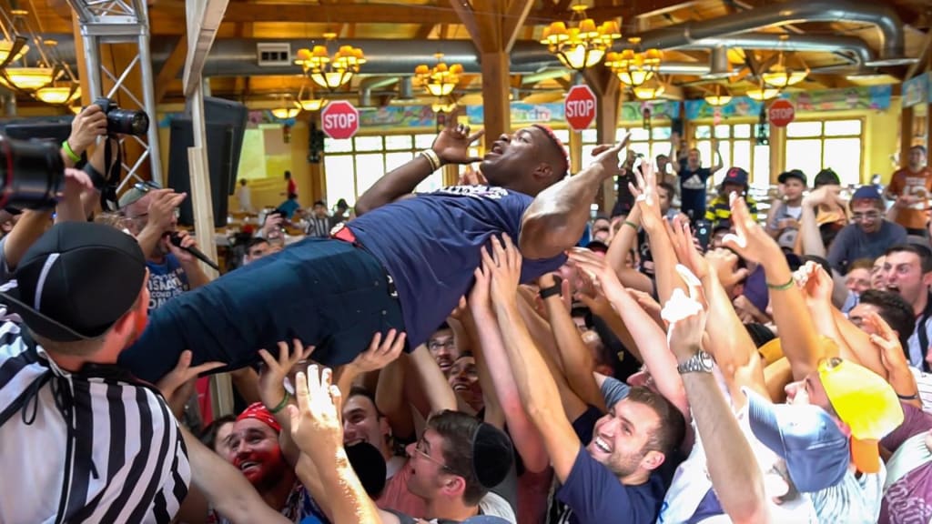 Yasiel Puig surfed the crowd at Camp Simcha during his off-day visit to the Catskills retreat.