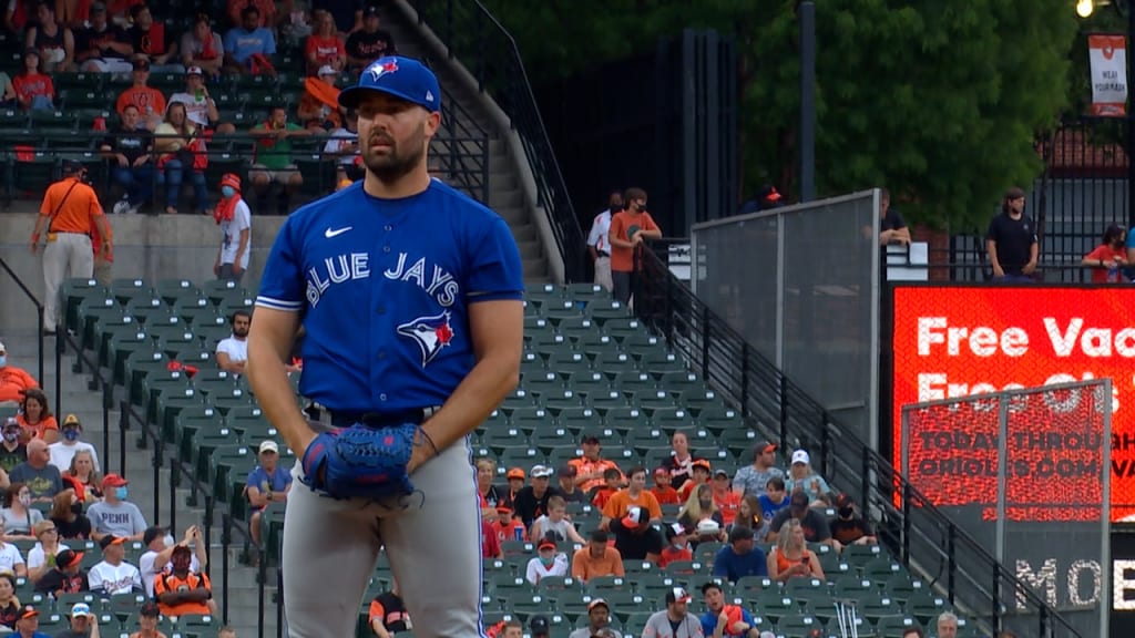 Blue Jays' offense erupts, but bullpen struggles in loss