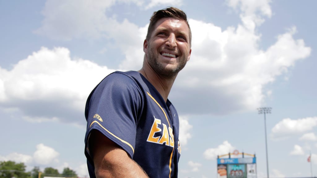 Tim Tebow has outside chance to play with Mets