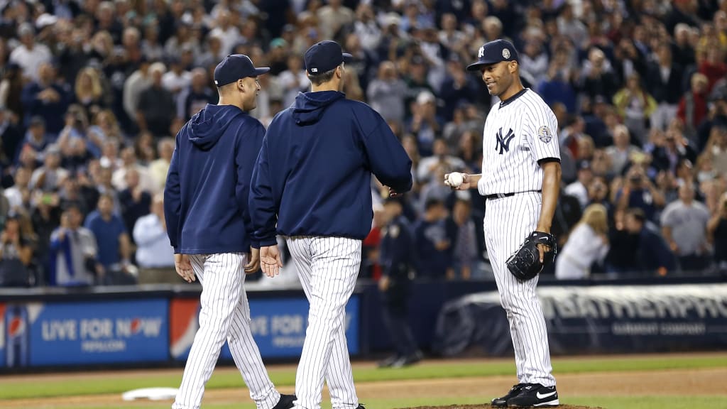 Derek Jeter, Andy Pettitte and Mariano Rivera during the closer’s final appearance