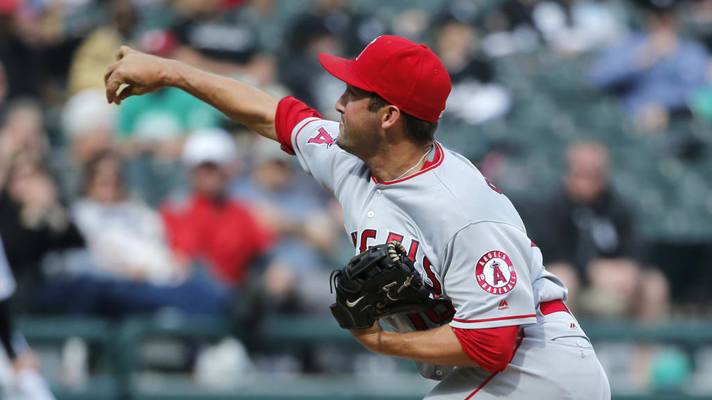 Angels closer Huston Street defending his friend, Cubs pitcher Jake Arrieta, after allegations he may have used performance-enhancing substances to get better. (AP).