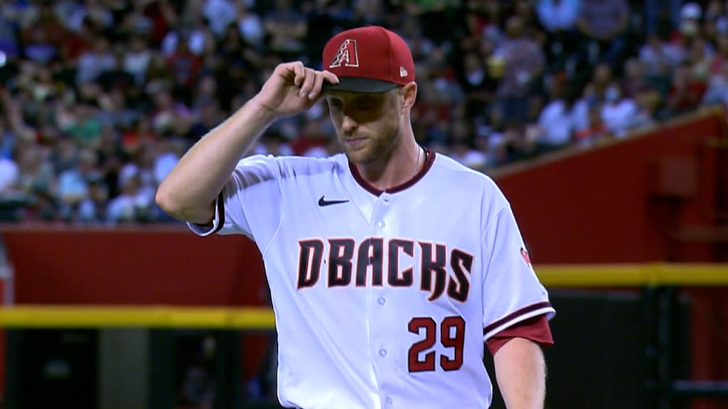 Kelly throws 7 strong innings, Diamondbacks beat Braves 3-2 for