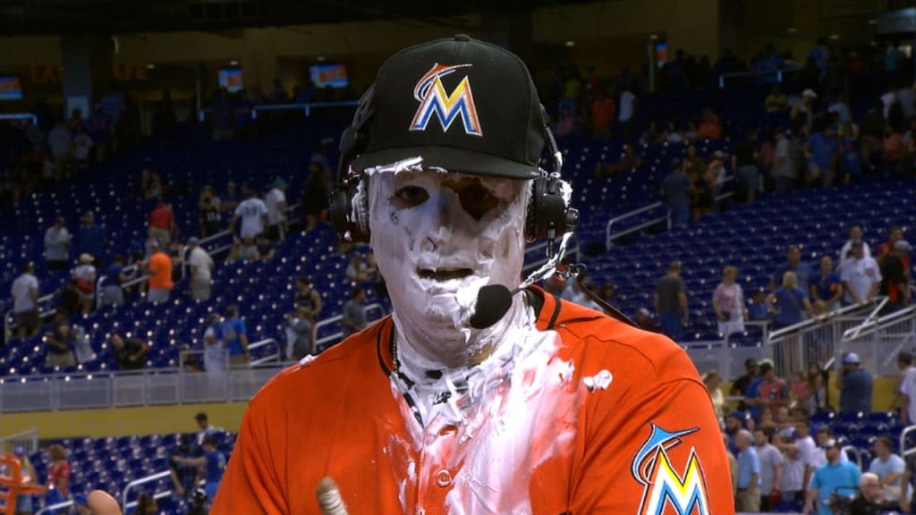Martin Prado did an interview covered in shaving cream and now we'll have  nightmares forever