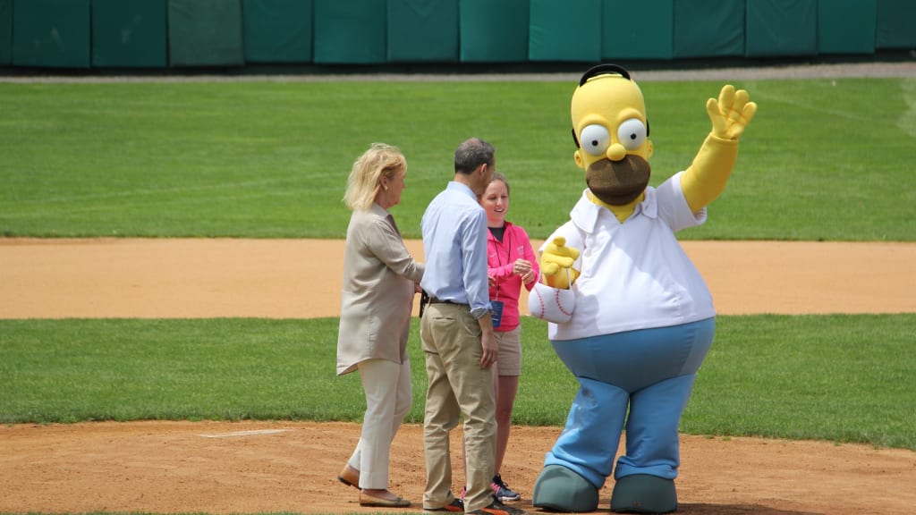 Homer Simpson enters baseball hall of fame