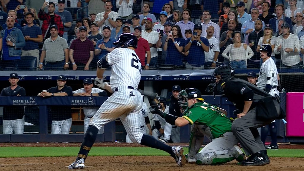 Yankees' Marwin Gonzalez leaves game after freak injury to head