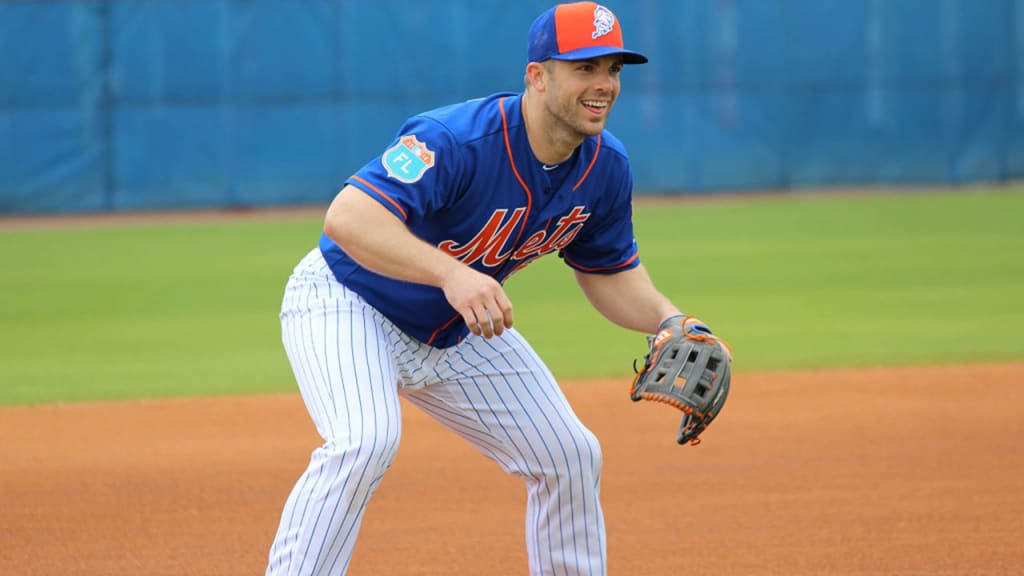 "We've experienced a pennant chase, a playoff push, a World Series. We now have that experience. It's not just talk," said David Wright of the Mets' attitude in camp. (DiComo)