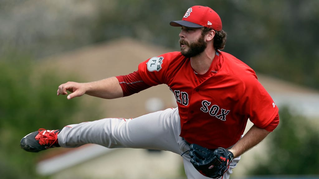 Red Sox moving former Cy Young winner to bullpen