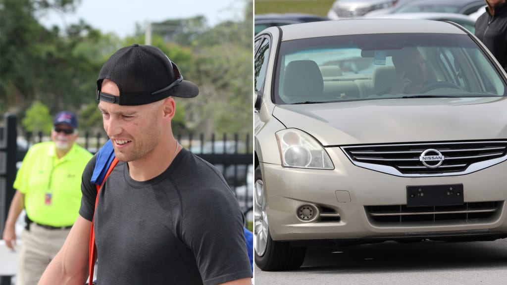 MLB star drives the same beat-up car you did in high school