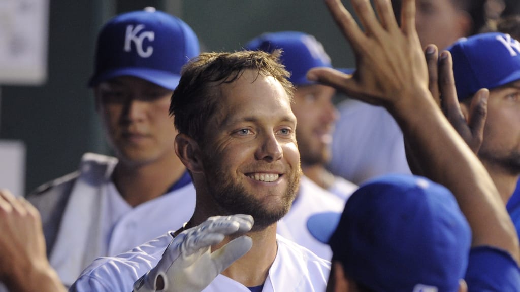 Royals' Alex Gordon open to playing in 2020 