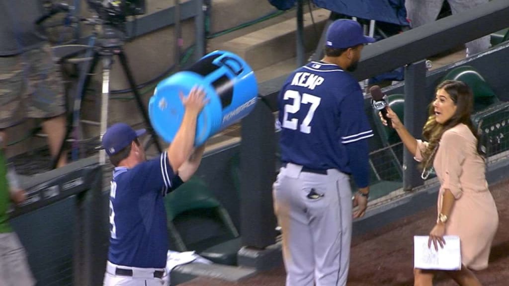 Kemp triples in 9th for Padres' first cycle 