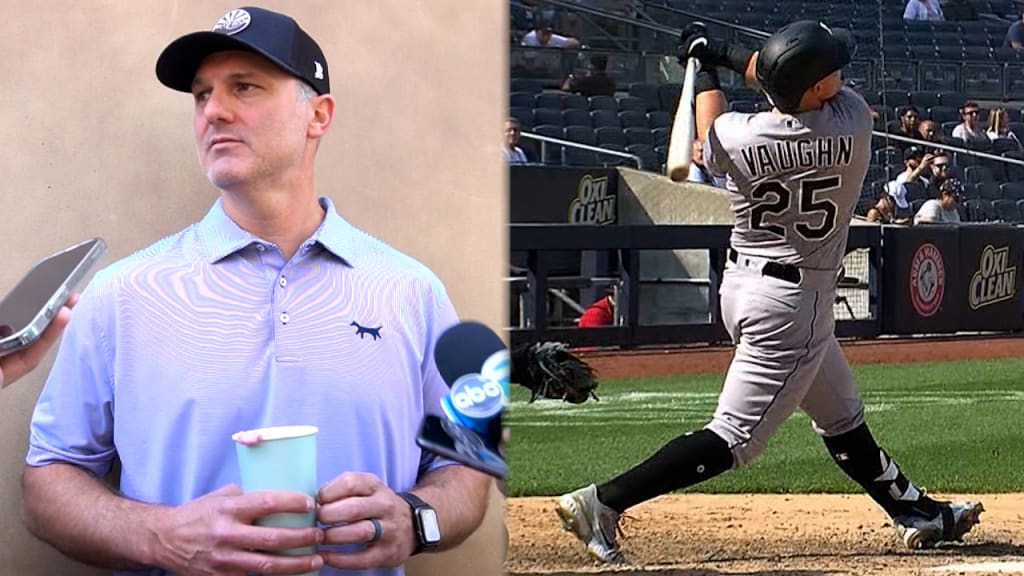 Paul Konerko visits White Sox spring camp